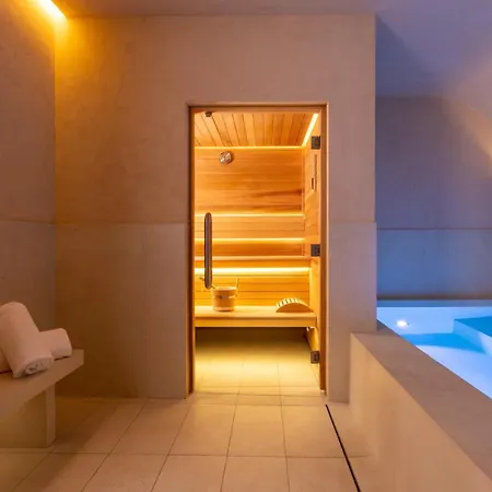 Almarine Eiffel & By Malone 4* Parijs