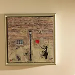 Almarine Eiffel & By Malone מלון