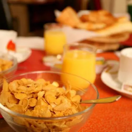 Almarine Eiffel By Malone Hotel