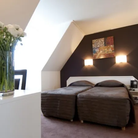 Almarine Eiffel By Malone