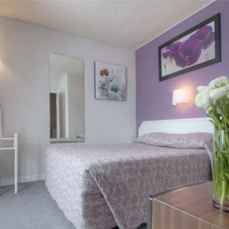 Almarine Eiffel By Malone Hotel Paris