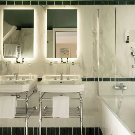 Hotel Almarine Eiffel & By Malone Paris
