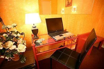 Hotel Almarine Eiffel By Malone