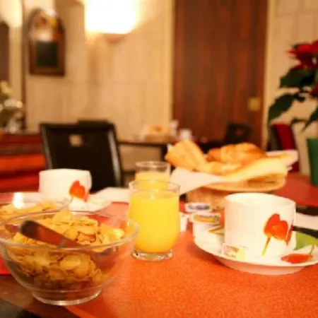Hotel De L'alma By Malone 3*