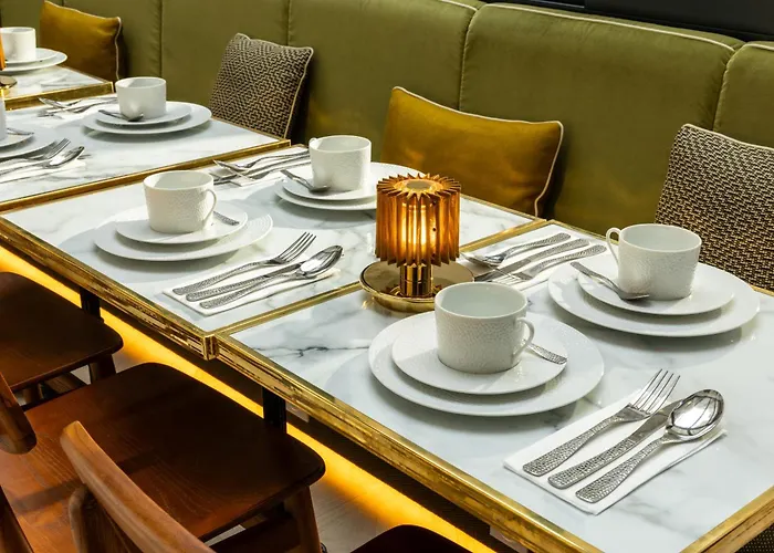 Almarine Eiffel & By Malone 酒店