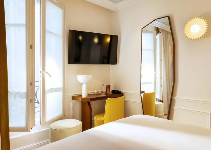 Almarine Eiffel & By Malone 巴黎