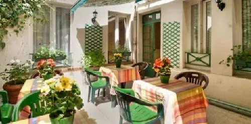 Almarine Eiffel & By Malone 巴黎