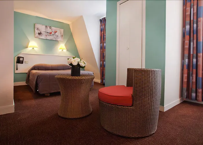 Almarine Eiffel Hotel&spa By Malone Hotel