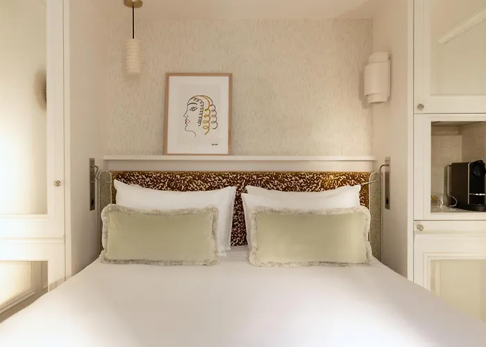 Almarine Eiffel Hotel&spa By Malone 4*