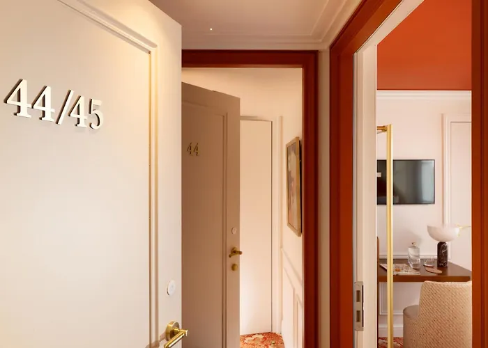 Almarine Eiffel Hotel&spa By Malone