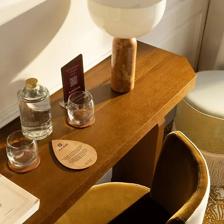 Almarine Eiffel & By Malone 4* Paris